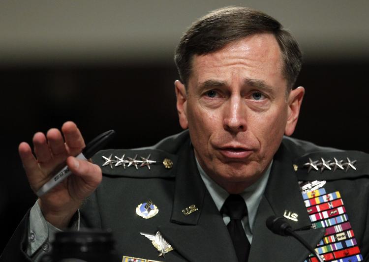 UTROSKAB. En udenomsægteskabelig affære har kostet David H. Petraeus hans job. 
