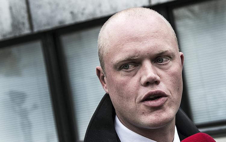 SKEPTISK. På baggrund af de artikler og tilhørende fakta, der er om Helle Thorning-Schmidt og Stephen Kinnocks skattesag, tror Peter Christensen stadig, at parret har spekuleret i, om de kunne slippe for at betale skat. 