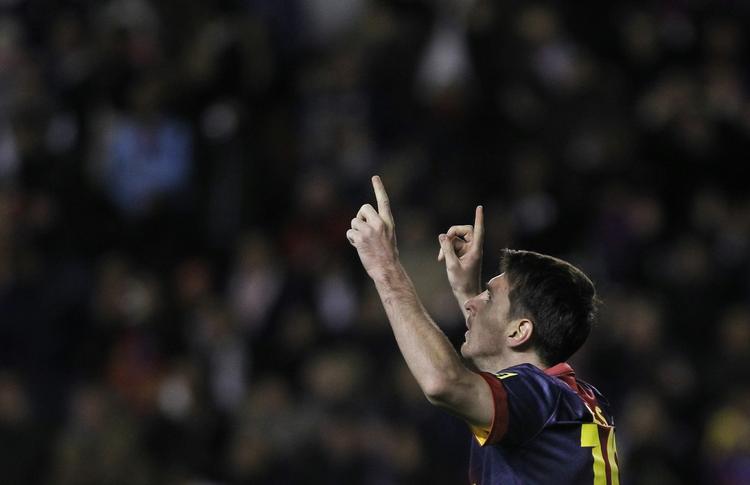 målrekord. Lionel Messi nærmer sig Pelé på listen over scoringsrekorder for et kalenderår med to mål i søndagens kamp mod Mallorca. 