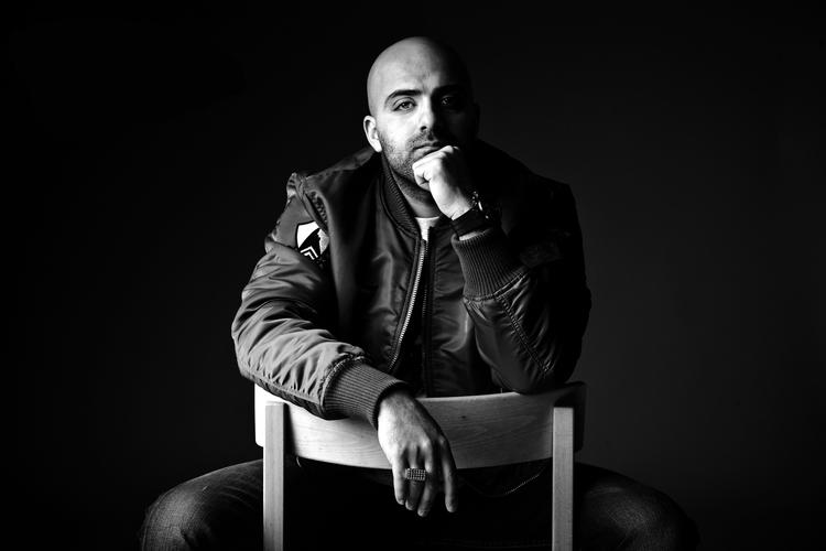 eksgangster. Sleiman Sleiman var involveret i vold  og bandekrig, fra han var 14 år.  I dag rapper han. 