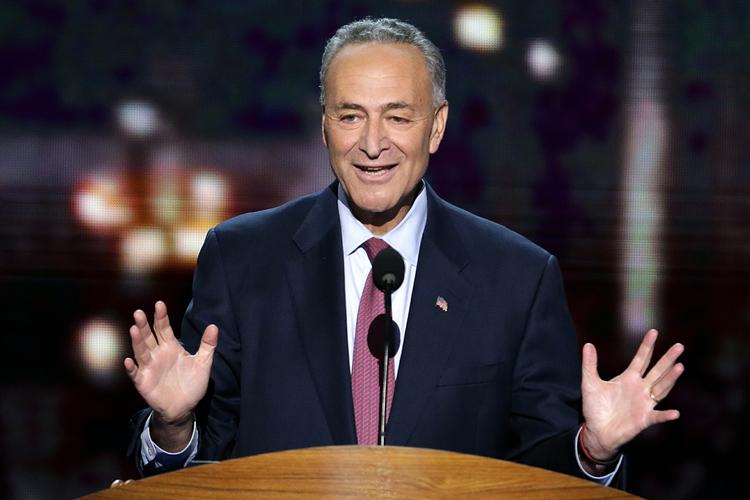 USA. På tværs af partierne er den demokratiske senator Charles Shcumer og den republikanske senator Lindsey Graham klar til at ændre på landets immigrationslovgivning. 