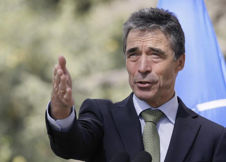 karriere. Anders Fogh Rasmussen går efter posten som EU-præsident eller chef for EU's udenrigstjeneste, siger kilder til euractiv.com. 