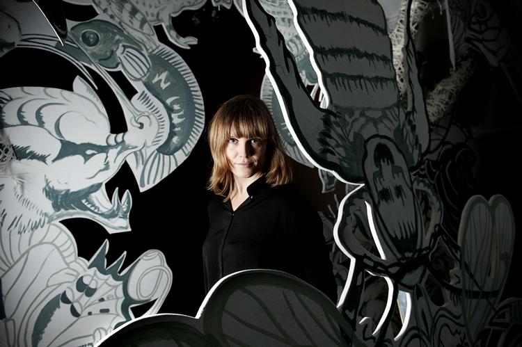 Drømmer. Mia Stensgaard er en af Danmarks bedste scenografer. Hun har blandt andet lavet scenografi til 'Et folkesagn' på Det Kgl. Teater. 