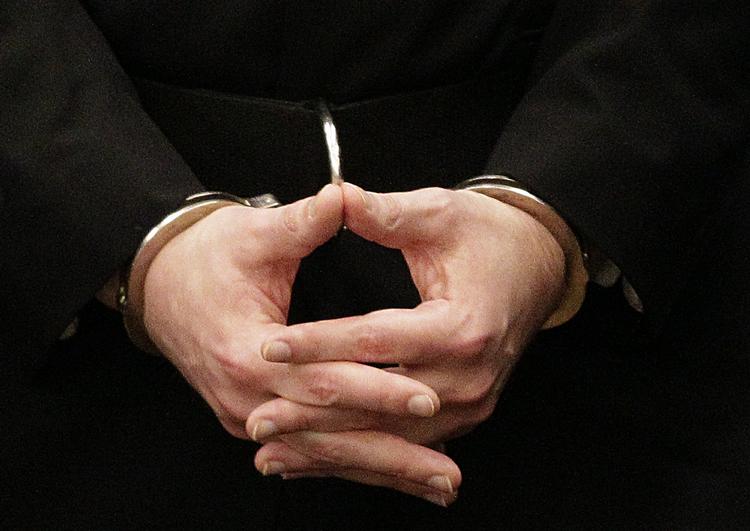 Umuligt. Hverken forsvaret eller efterretningstjenesten kunne have stoppet Anders Behring Breivik, siger de under dagens høringer i Kontrolkomitéen. 