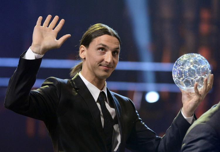 Pris. Zlatan Ibrahimovic candt for syvende gang som årets spiller i Sverige. 