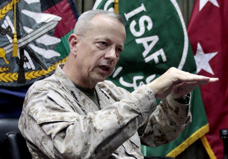 Skandale. General John Allen efterforskes af FBI som en udløber af sexskandalen med den nu forhenværende CIA-direktør David Petraeus. 