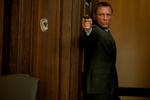 bond. Daniel Craig aka James Bond kommer først på lærrederne i Kina kort før det kinesiske nytår i februar. 