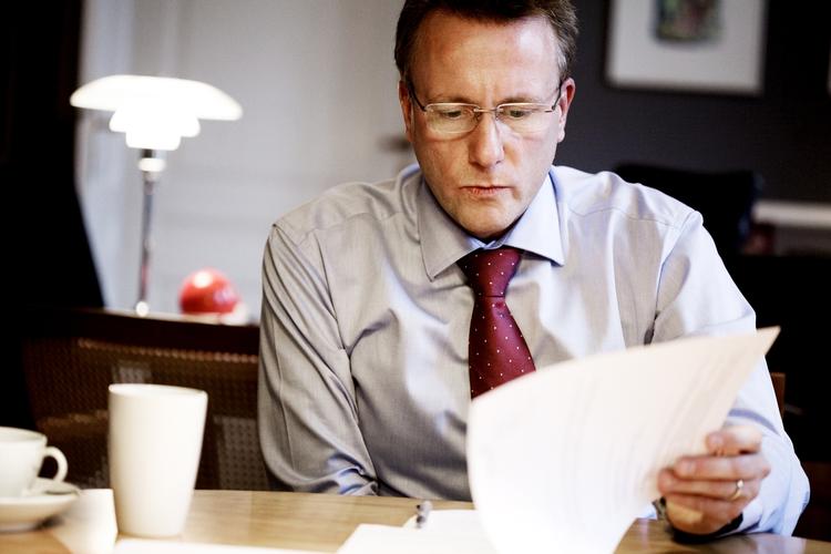 Soning. Justitsminister Morten Bødskov (S) vil lette sagsbehandlingen i sager om udenlandske kriminelle. 