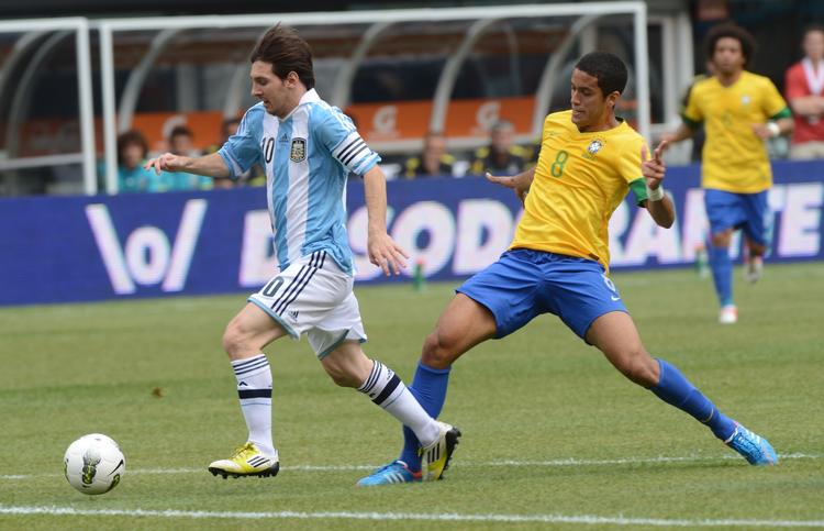Klasseklasse. Messi satte den nominerede scoring ind med venstrebenet i landskampen mod Brasilien i New York i juni. 