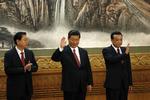 CHEFEN. Xi Jinping (midten) kan se frem til at blive udnævnt til Kinas præsident til marts. Til højre står hans kommende premierminister 