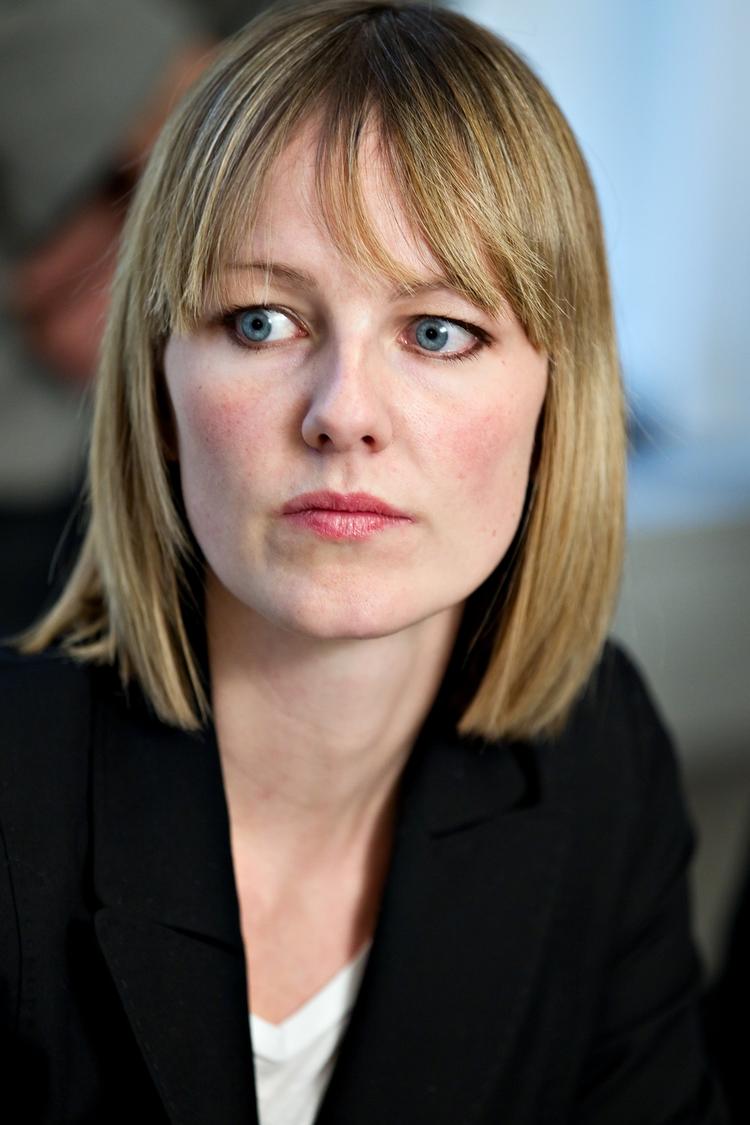 Kritik. Ida Auken blot omsætter blot EU-regler til dansk lov, siger danske ngo'er. 