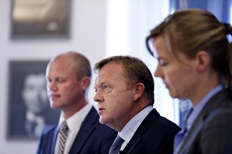 Kritik. Venstres politiske ordfører, Ellen Trane Nørby, giver ikke meget for Socialdemokraternes kritik af Lars Løkkes tid som statsminister fra april 2009 til oktober 2011.Billedet her er fra præsentationen af Venstres forslag til finansloven. 