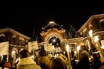 Demonstration. Omkring 600 deltagere, vurderede politet, deltog i fakkeltoget mod Tivolis samarbejde med pelsgiganten Kopenhagen Fur. 