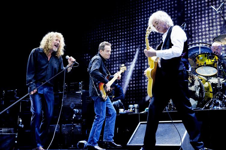 Fornøjelse. Både albummet  og koncertfilmen dokumenterer  den spilleglæde, der genoplivede Led Zeppelin som et rockband, der i øjeblikke kan overstråle alle andre. 