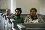 Rolletyper. Filmindustrien udfordrer ikke fordomme om minoriteterne, den bekræfter dem og fastholder nydanskere i rollen som 'de andre', mener norske Ida Johannessen, der har skrevet speciale om nydanskere i danske film. Her er det den komiske type: Fra filmen Adams æbler (2005), hvor Ali Kazim spiller Khalid. 