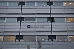 Forhandlinger. SAS' bestyrelse holder helt tæt med oplysninger om forhandlinger. Her er det et billede af SAS-huset i Kastrup Lufthavn, hvor bestyrelsesformand Fritz Schur i dag opholdt sig. 