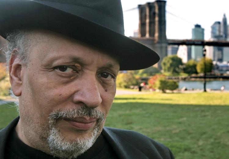 Noir. Walter Mosleys skriver krimier fra New York. 