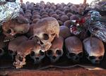 folkedrab. Det vurderes, at omkring 800.000 mennesker blev dræbt, da Rwandas regerende hutuer gik amok på tutsiere og politiske modstandere blandt dem selv. 
