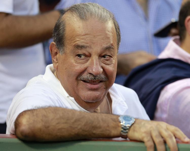 kapitalindsprøjtning. Verdens rigeste mand, 72-årige Carlos Slim Helu, kan nu også kalde sig ejer af en spansk fodboldklub. 