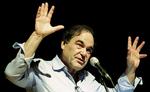 Kontroversiel. Filminstruktøren Oliver Stone er i gang med en ny og anderledes fortælling om USA’s historie.
