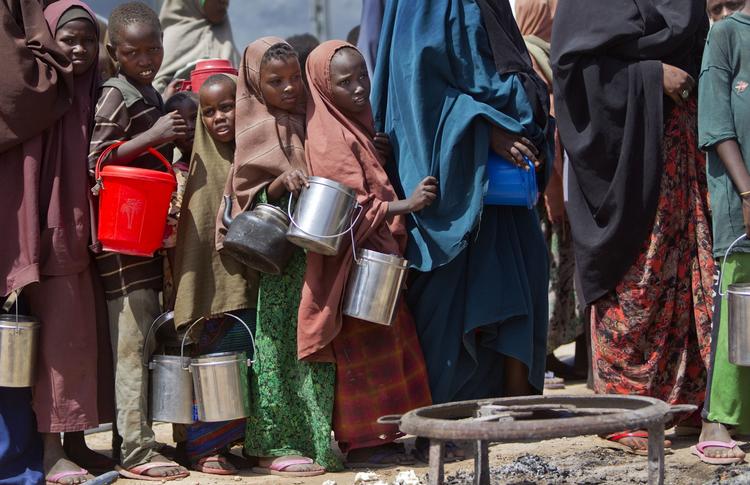 fattigt. Især Afrika syd for Sahara får flere og flere børn, der vokser op i fattigdom. 
