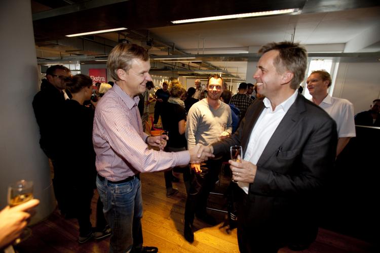 Afsked. I 2010 bød chefredaktør Poul Madsen (tv) Geir Terje Ruud velkommende i chefredaktionen på Ekstra Bladet. Nu rejser nordmanden, der var ansvarlig for de digitale udgivelser, hjem igen. (Arkivfoto) 