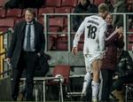 SKADET. I kampen mod FC Midtjylland i lørdags blev Nicolai Jørgensen skadet efter at have scoret. 