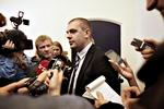kritik. Bjarne Corydon blandede sig direkte i lønforhandlingerne mellem SAS-ledelsen og de danske ansatte, da han mandag formiddag sendte en sms til kabinepersonalets formand. 