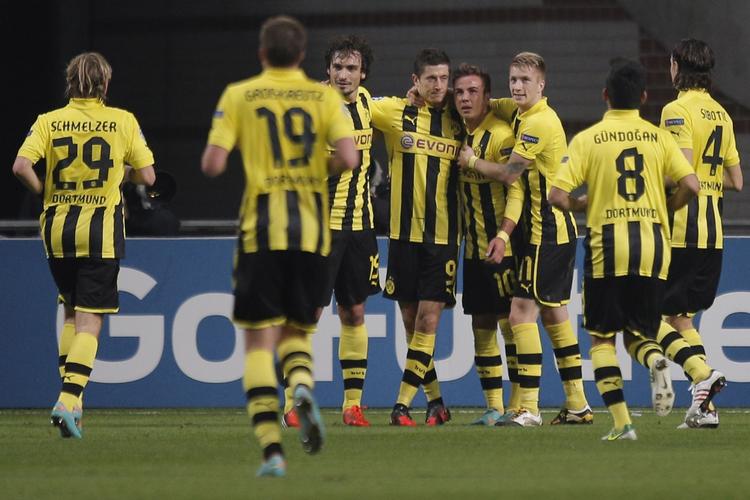 EFFEKTIVT. Med fire mål på seks chancer var Borussia Dortmund onde ved Ajax med fire danskere på banen i løbet af kampen. 