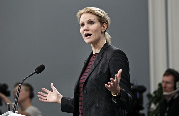 Rabat. Statsminister Helle Throning-Schmidt (S) er skråsikker på, at Danmark får rabat på EU-betalingen. 