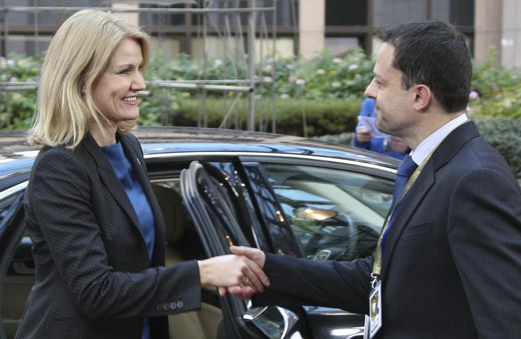 Topmøde. Helle Thorning-Schmidt er i dag ankommet til Bruxelles, hvor hun forsøger at forhandle en dansk rabat i hus. 