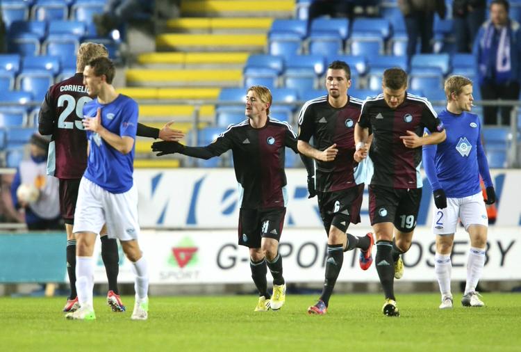 Pyha. Cesar Santin og FCK burde have afgjort sagerne allerede i de første 45 minutter. I stedet blev det en tæt affære efter pausen. 