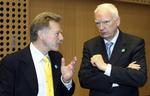 Udpget. Yves Mersch (til venstre) bliver nyt medlem af ECB's direktion - men han måtte slås for udnævnelsen. 