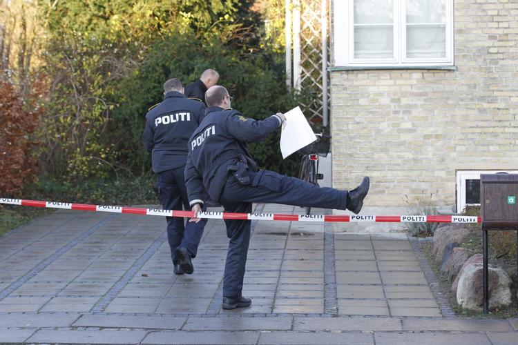 Efterforskning. Politiet var her til morgen igen på besøg på Frederiksdalsvej. 