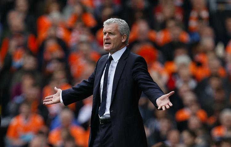 fyret. Mark Hughes var en fantastisk spiller i sin tid, men som træner har han endnu ikke leveret de mest imponerende resultater i Premier League. 