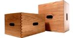 LC14. Den schweiziske arkitekt Le Corbusier er især kendt for sine kasseagtige lædersofaer, men lavede også taburetter. 