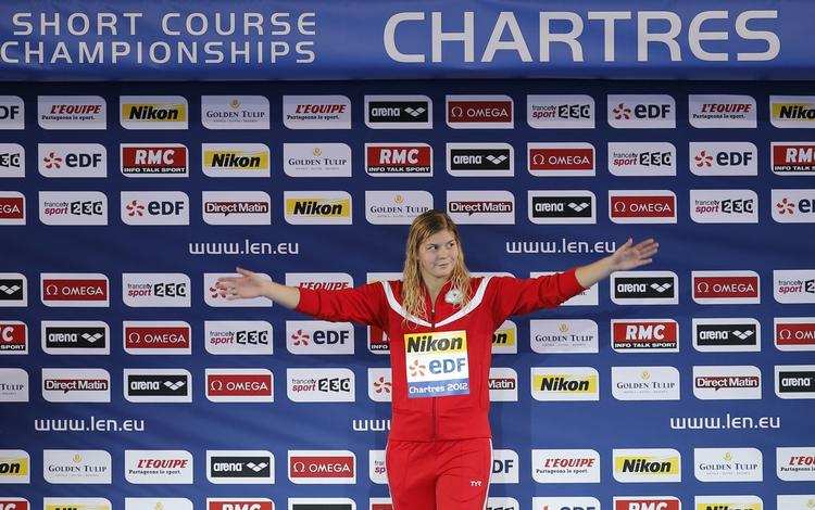 sølvvinder. Mindre end et sekund fra sin nordiske rekord var Lotte Friis, da hun vandt sølv ved kortbane-EM i 400 meter fri. 