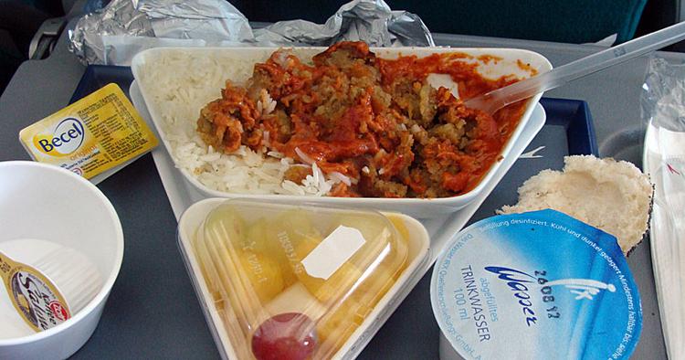 MUMS. Undersøgelser fra det amerikanske madtilsyn, FDA, viser, at det ikke altid er lige lækkert, hvad der serveres i luften. 