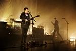 Indiedarlings. Engelske The xx, hvor bassist Oliver Sim i baggrunden lægger grundlaget for sangerinde og guitarist Romy Madley Crofts skælvende vokal. 
