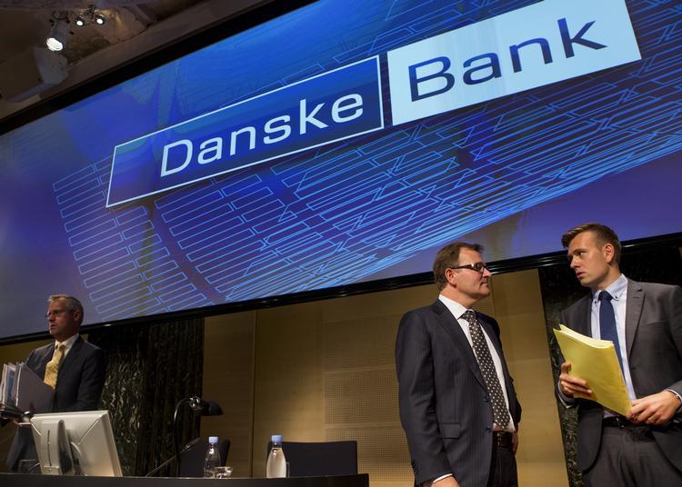 Krisetid. Det går bedre for de danske banker, men finanskrisen presser dem stadig, mener professor Finn østrup fra CBS. 