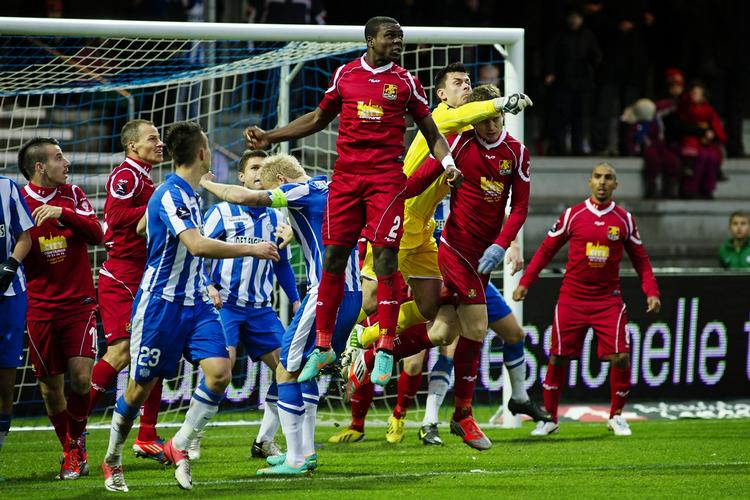 Uheld. Ikke nok med at Jores Okore og FCN tabte i Esbjerg, som kom mesterholdet også hjem med to skader i bagagen. 