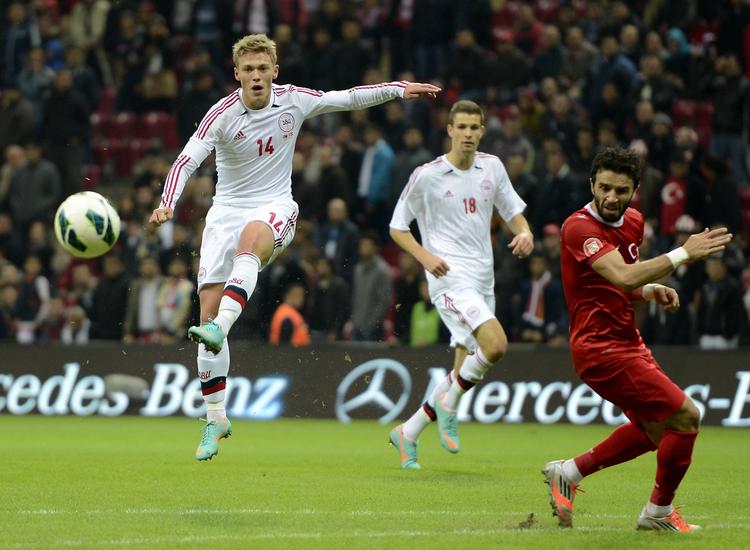 Gennembrud. 18-årige Viktor Fischer nåede på få dage mere end mange talenter kun kan håbe på en i hel karriere. 