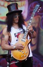Guitar-legenden Slash lægger vejen forbi Falconer Salen på Frederiksberg  til februar. 
