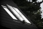 Afgiftstigning. Dansk Energi, som er energiselskabernes brancheforening, fortæller, at el-selskaberne fra og med næste år vil opkræve mere i netbetaling fra solcelle-kunderne men at taksterne endnu ikke er fastlagt. 