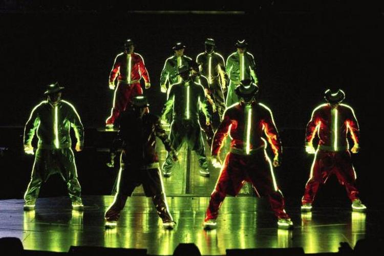 Show. Cirque du Soleil spillede i slutningen af oktober fire gange i Danmark. To gange i Herning, to gange i København. 