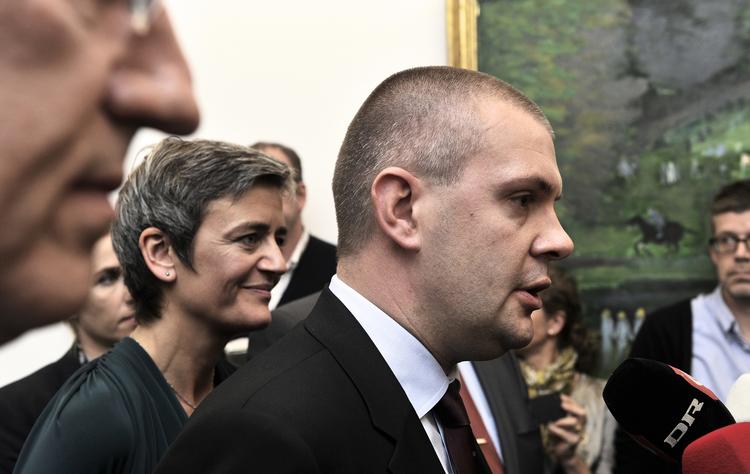 Håb. Bjarne Corydon og Margrethe Vestager er alt for optimistiske, mener flere økonomer. 