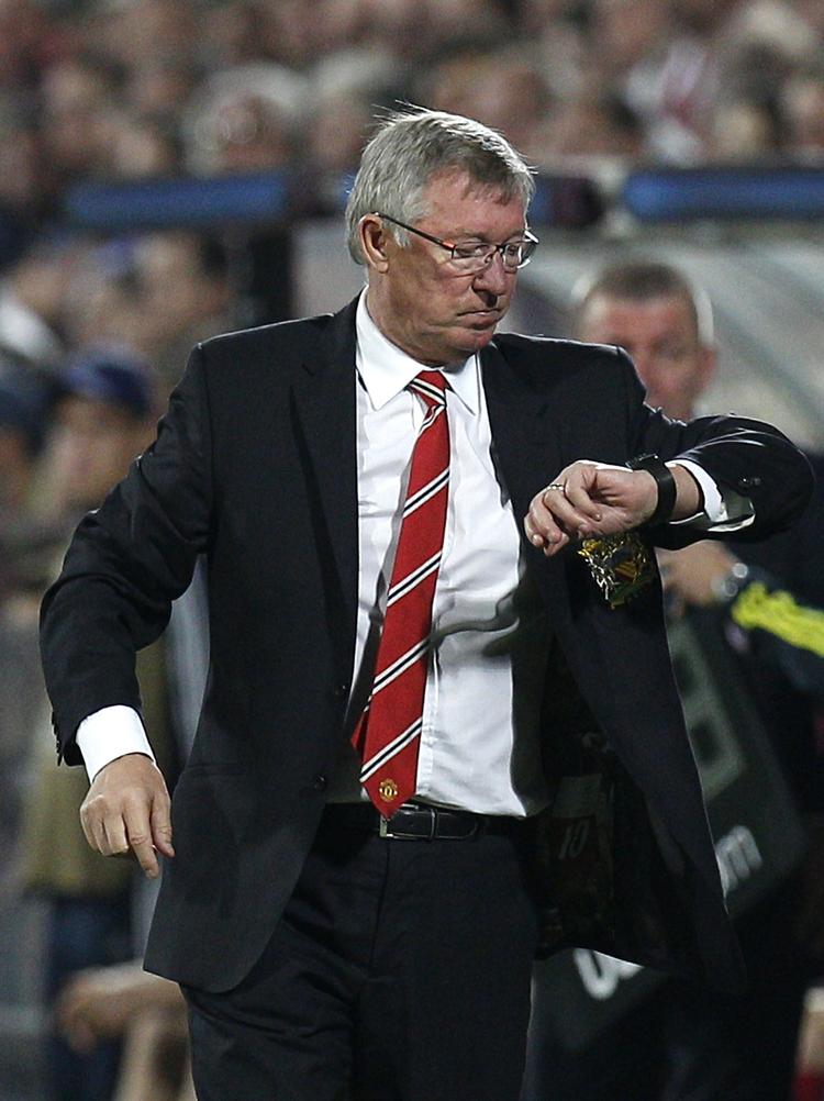 'fergie-time'. Manchester Uniteds træner, Alex Ferguson, er en mester i at presse dommerne til at give lidt ekstra spilletid, når United er bagud. 