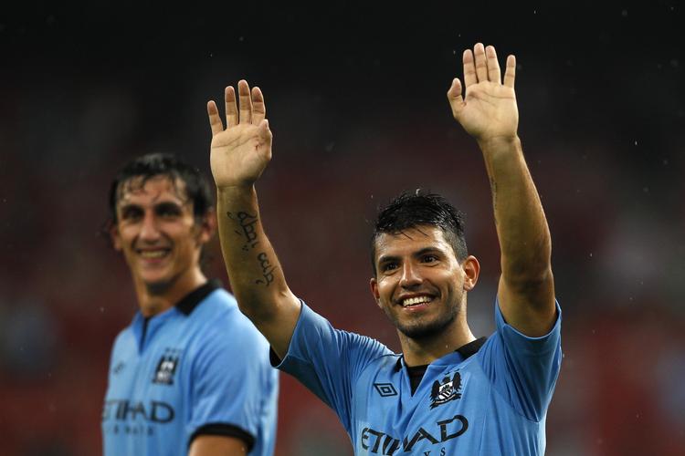 milliard-fidus. Spilleragenter tager sig godt betalt for at formidle de rette spillere til Premier League. Manchester City er topscorer på listen over bidragydere. 