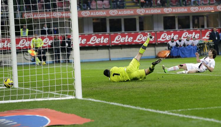selvmål. En argentiner scorede hos sin egen målmand fra Kosova, da Santiago Garcia gav Inter sejren ved at passere Samir Ujkani. 
