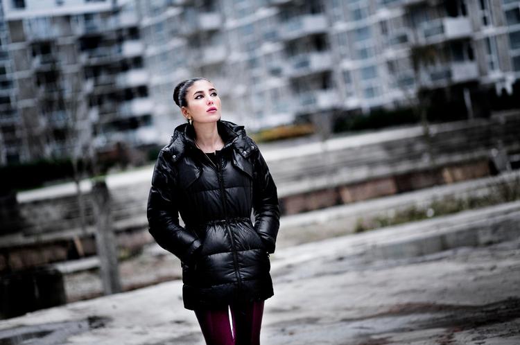 Afklaret. Indtil for et år siden var Sara Abdul Hadi statsløs palæstinenser, selv om hun er født i Danmark. Nu er den 21-årige elev i Københavns Kommune dansk statsborger efter de lempelige  regler, som Statsløsekommissionen  skal undersøge administrationen af. 